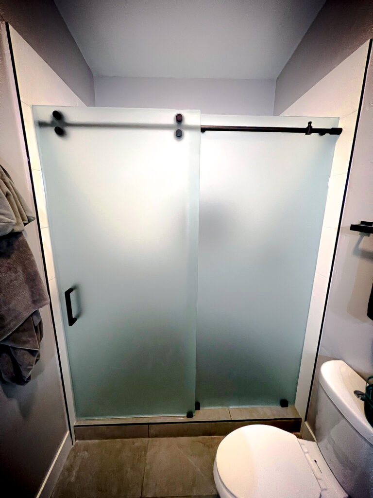 UnoVero Euro-Style Glass Single Sliding Shower Doors