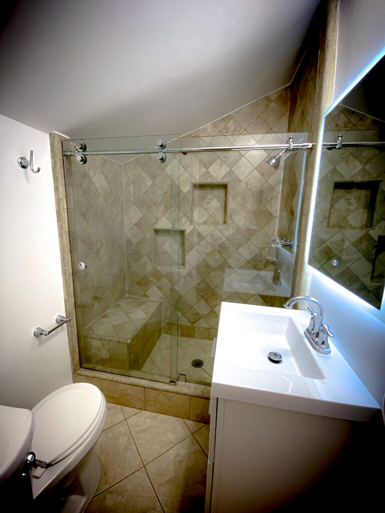 UnoVero Euro-Style Glass Single Sliding Shower Doors