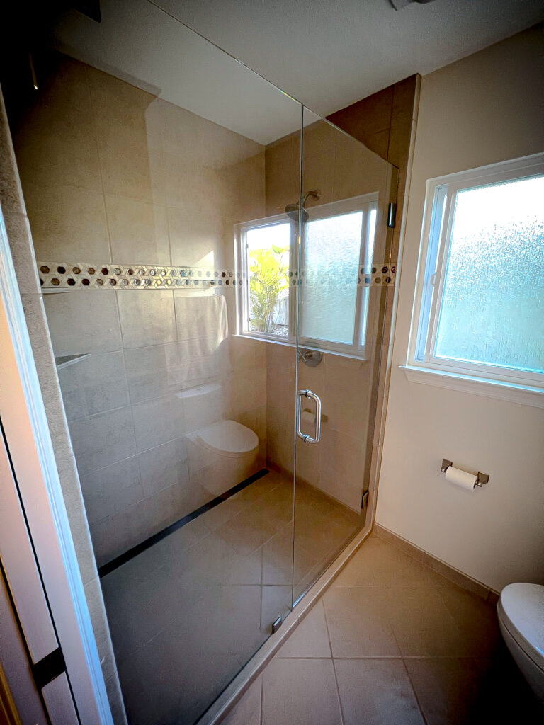 Hinged Frameless Shower Doors