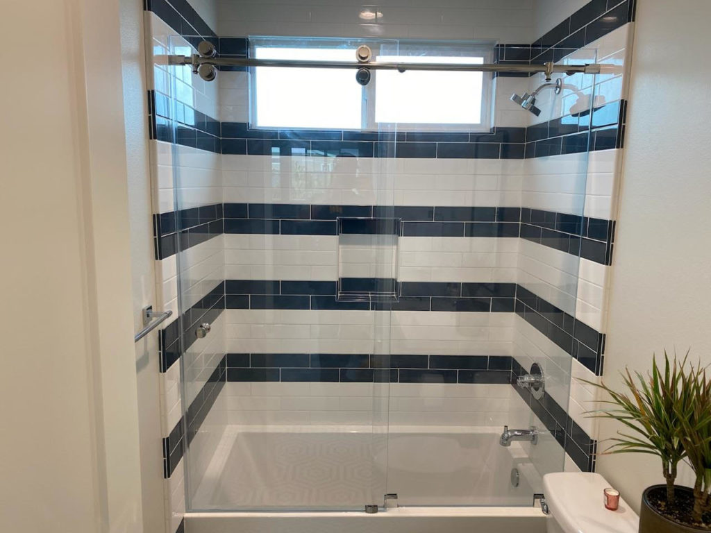 Bathtub Frameless Glass Doors