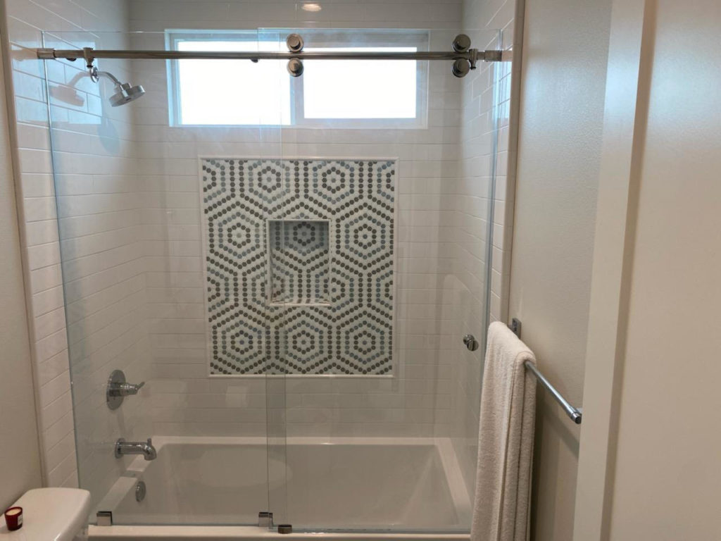 Bathtub Frameless Glass Doors