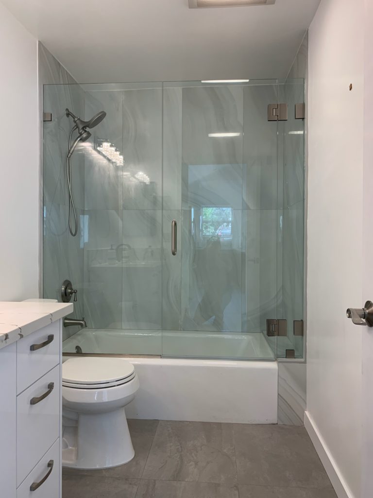 Bathtub Frameless Glass Doors