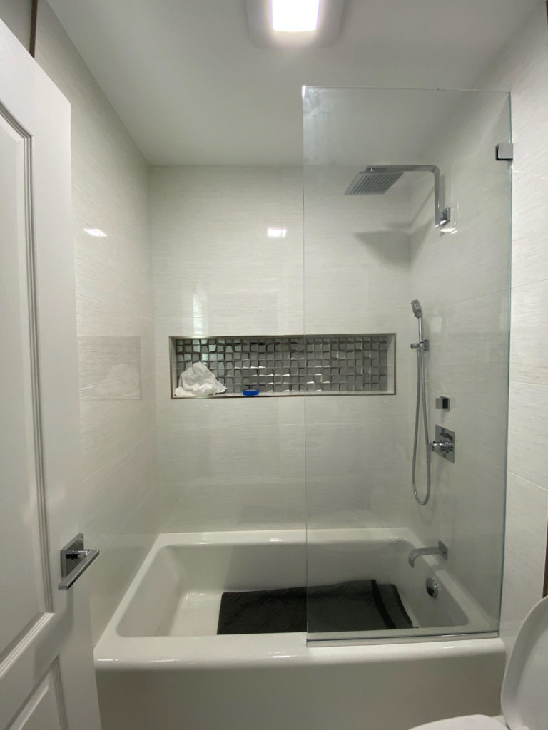 Bathtub Frameless Glass Doors