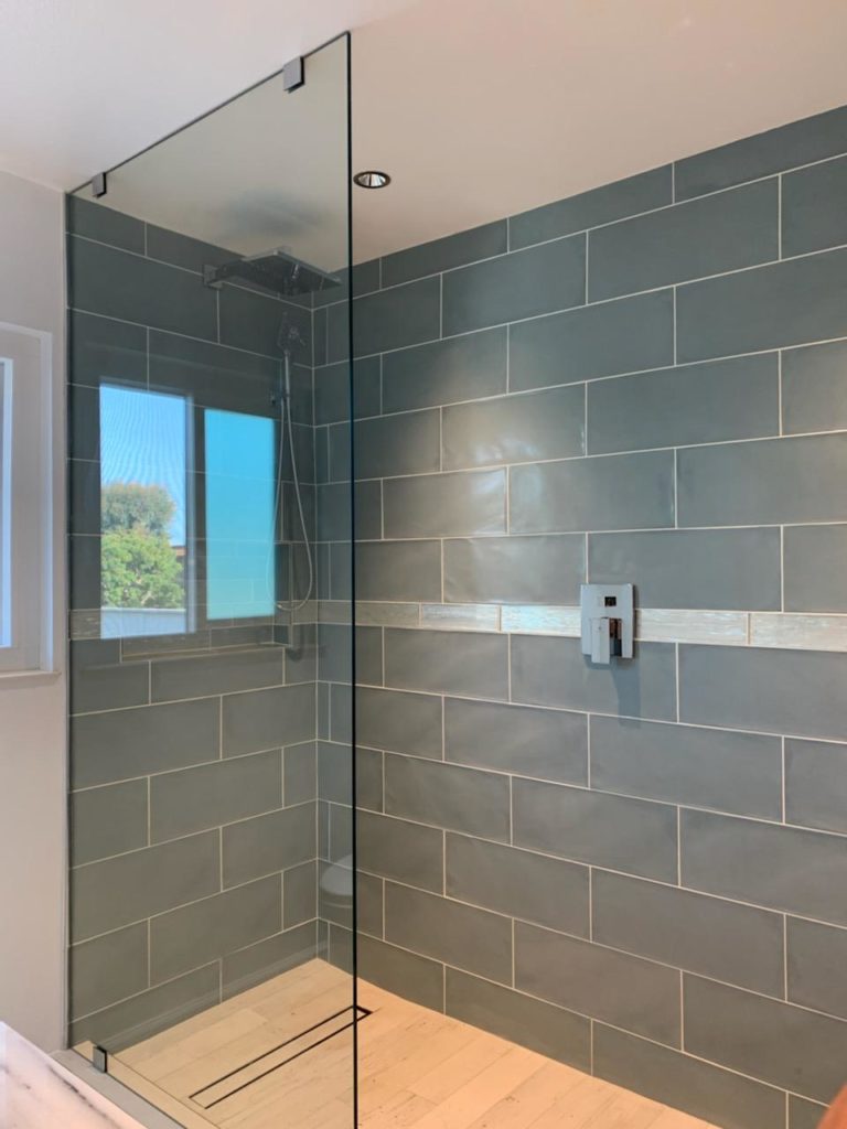 Frameless Glass Shower Screens