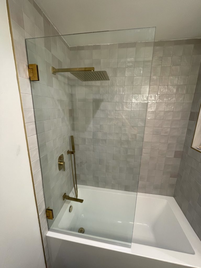 Bathtub Frameless Glass Doors